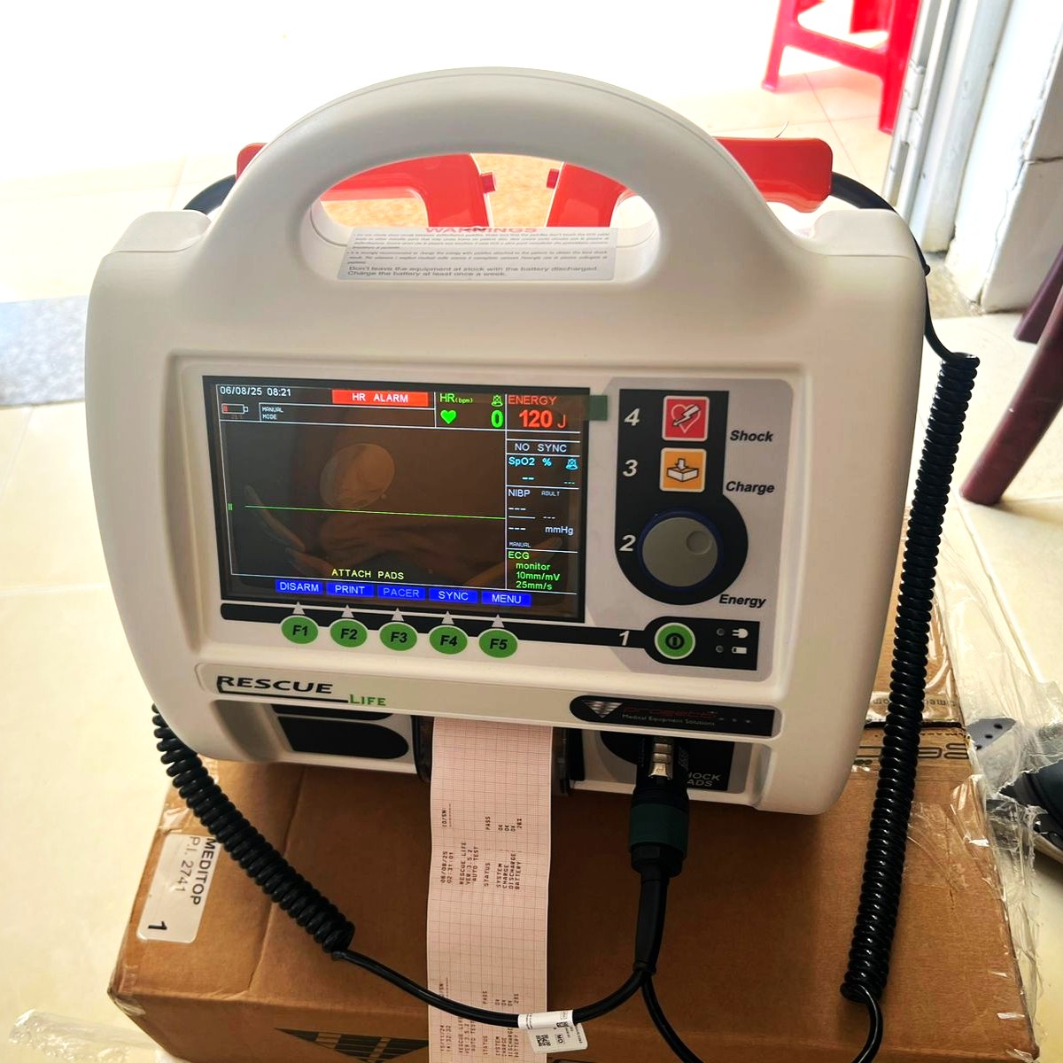 Giao máy sốc tim Bệnh viện Đam Rông Lâm Đồng