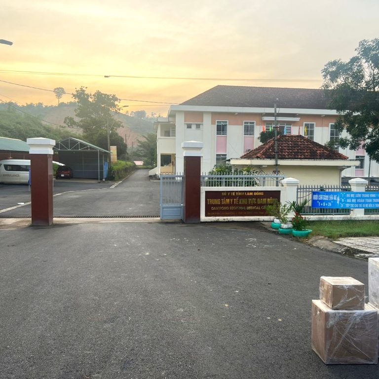 Máy khử rung tim ngoài tự động AED RESCUE LIFE